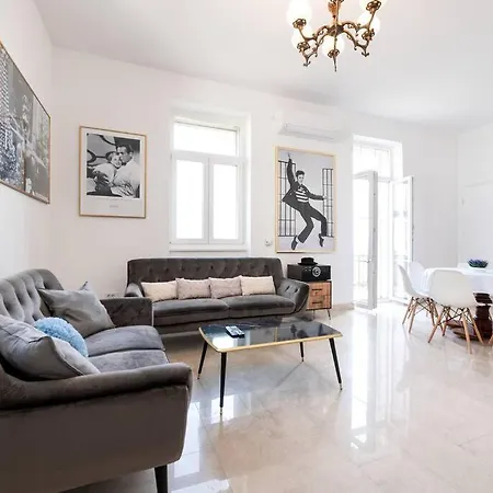 アパート 4-bedroom 1 Min From Bacvice *