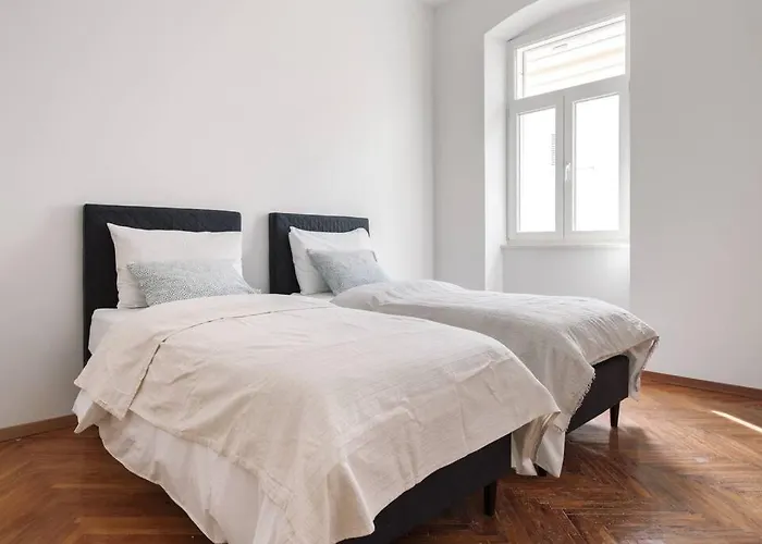 4-bedroom 1 Min From Bacvice アパート *