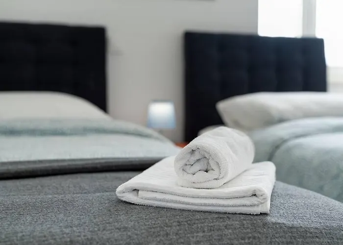 4-bedroom 1 Min From Bacvice アパート *