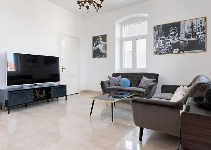 アパート 4-bedroom 1 Min From Bacvice *