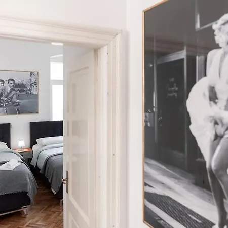 Appartement 4-bedroom 1 Min From Bacvice