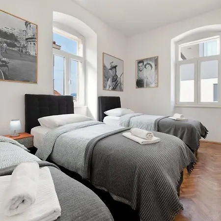 Apartamento 4-bedroom 1 Min From Bacvice